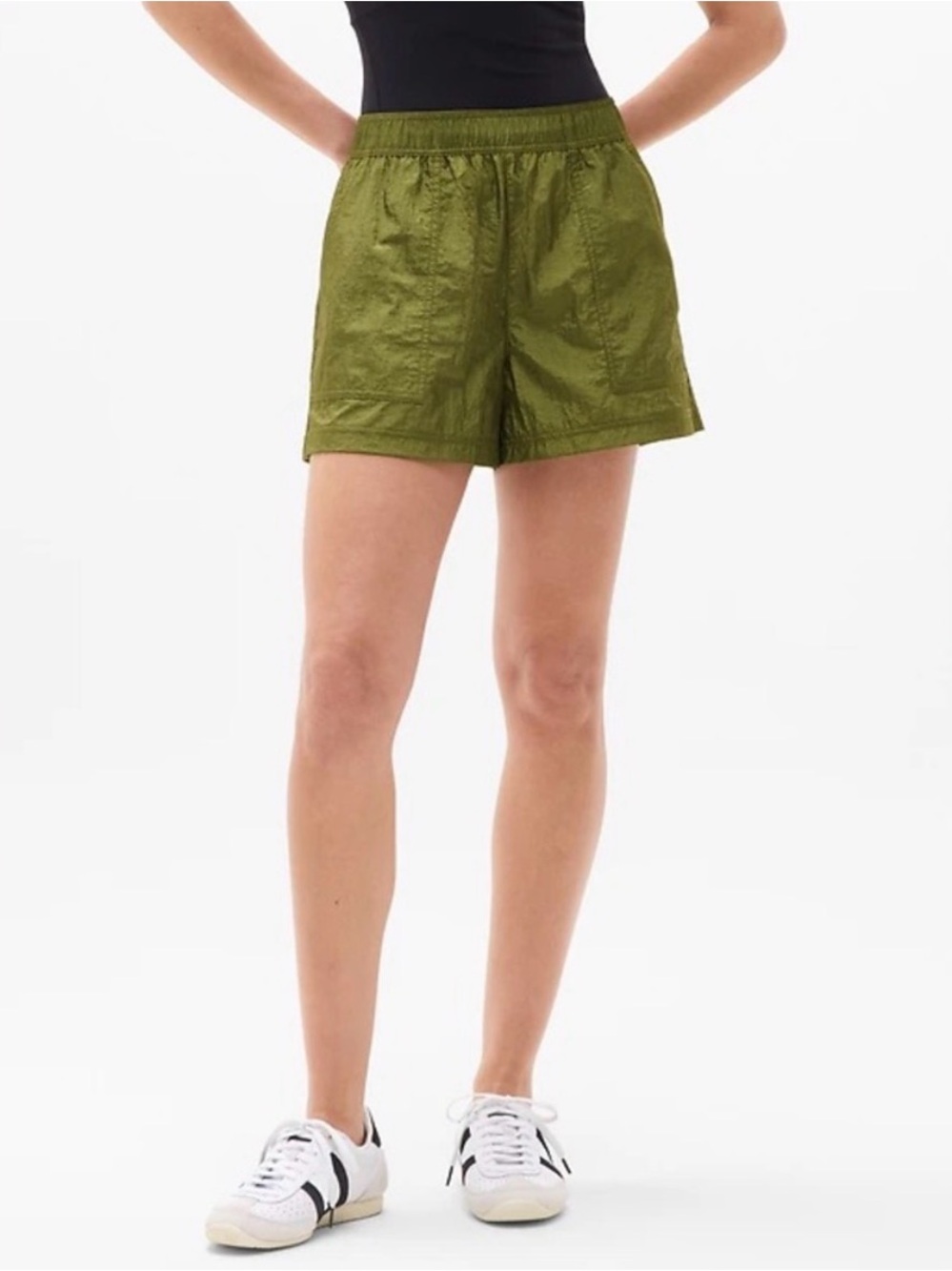 Athleta Women's Lunar Sheen Green Utility High Rise Shorts Small NWT